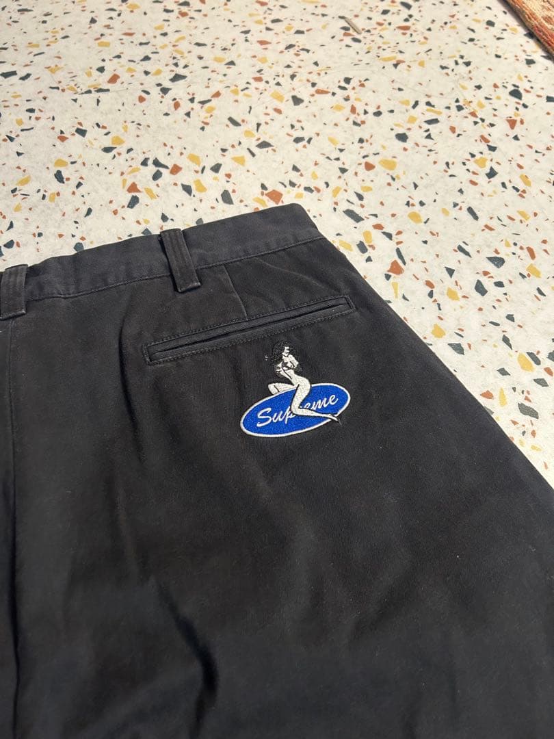 Supreme ブラック チノパン 32