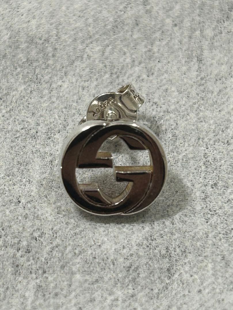 GUCCI グッチ　ピアス　両耳用　正規品