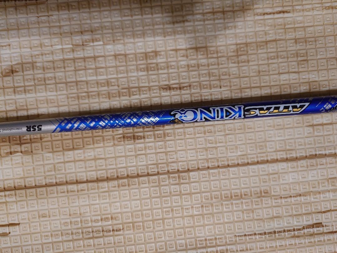 ゴルフシャフト アッタスキング　キャロウェイスリーブ付き　5SR（ドライバー用）