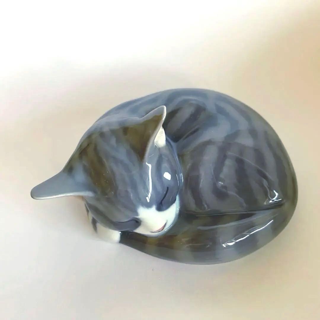 ロイヤルコペンハーゲン　眠り猫　フィギュリン