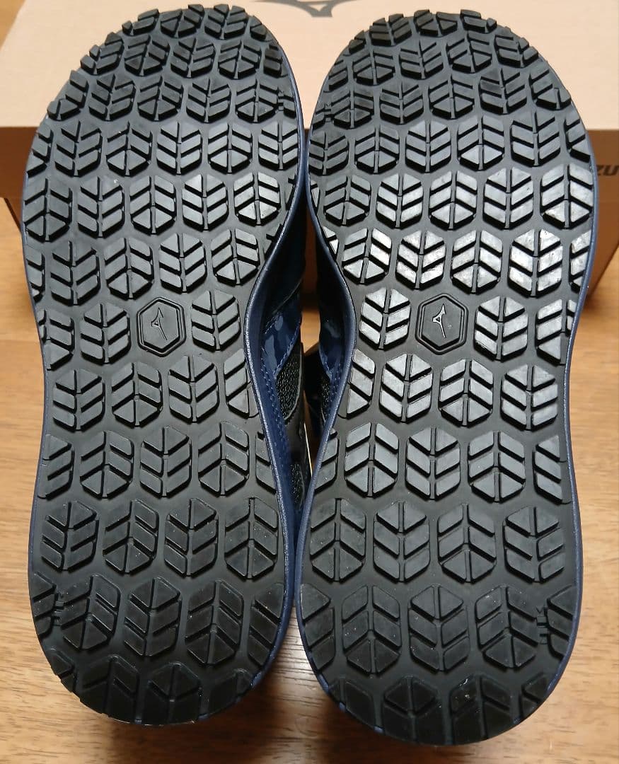 【新品未使用】Mizuno オ－ルマイティLSⅡ21M安全靴