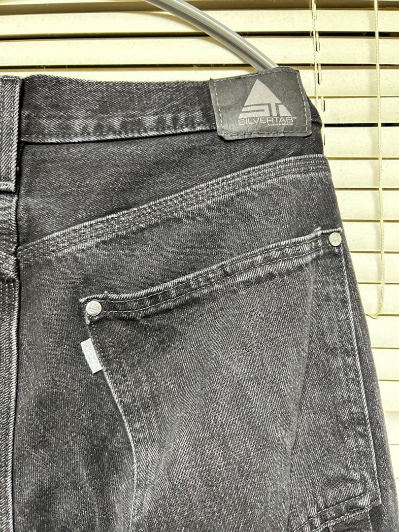 Levi's silvertab バギーカーペンターパンツ