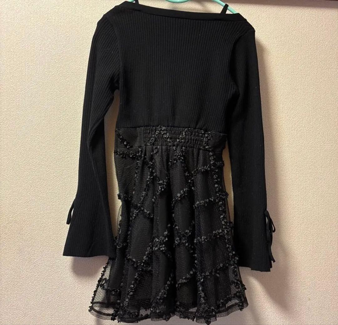 リゼクシー　ドッキングフレアミニニットワンピース　ブラック