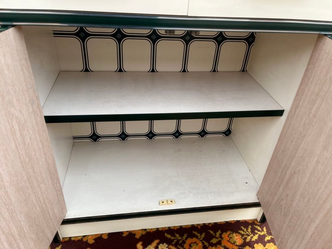 飾り棚 食器棚 水屋 昭和レトロ 当時物 レトロポップ インテリア 白