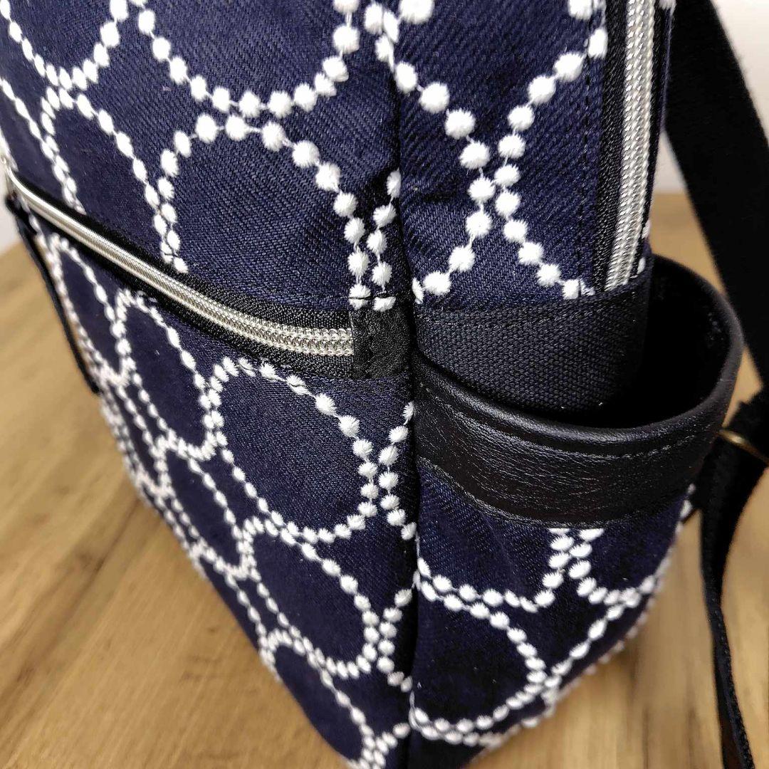 【専用】ミナペルホネン/タンバリンネイビー/ボストン型トートリュック本革黒