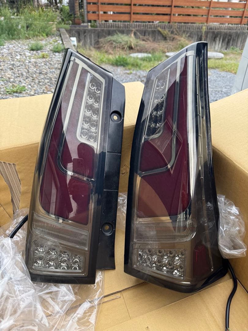 REIZ タント LEDテールランプ 流星Version