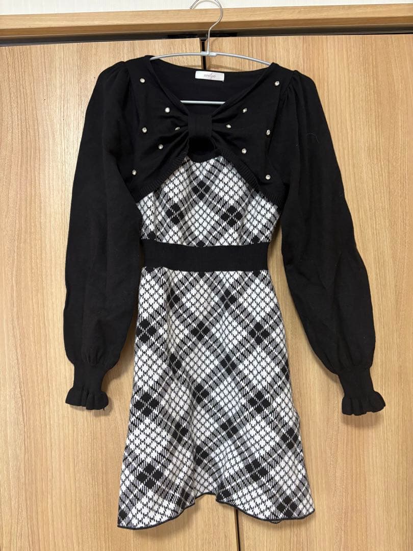 Evelyn 長袖チェックリボンニット