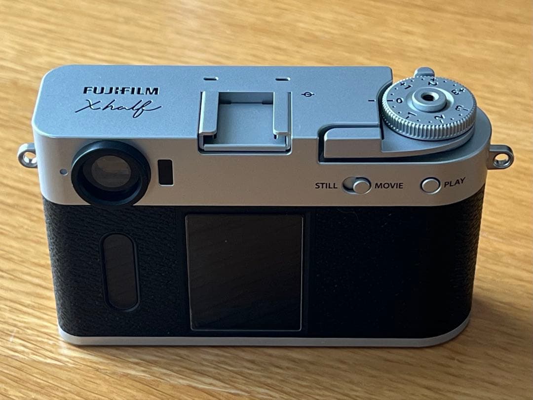 【フジフィルム】FUJIFILM X half（X-HF1）