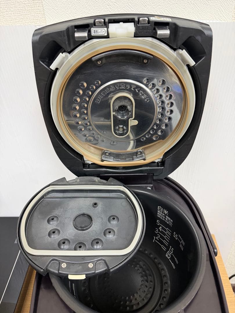 HITACHI 圧力スチーム炊き IHジャー炊飯器RZ-TS101M2018年製