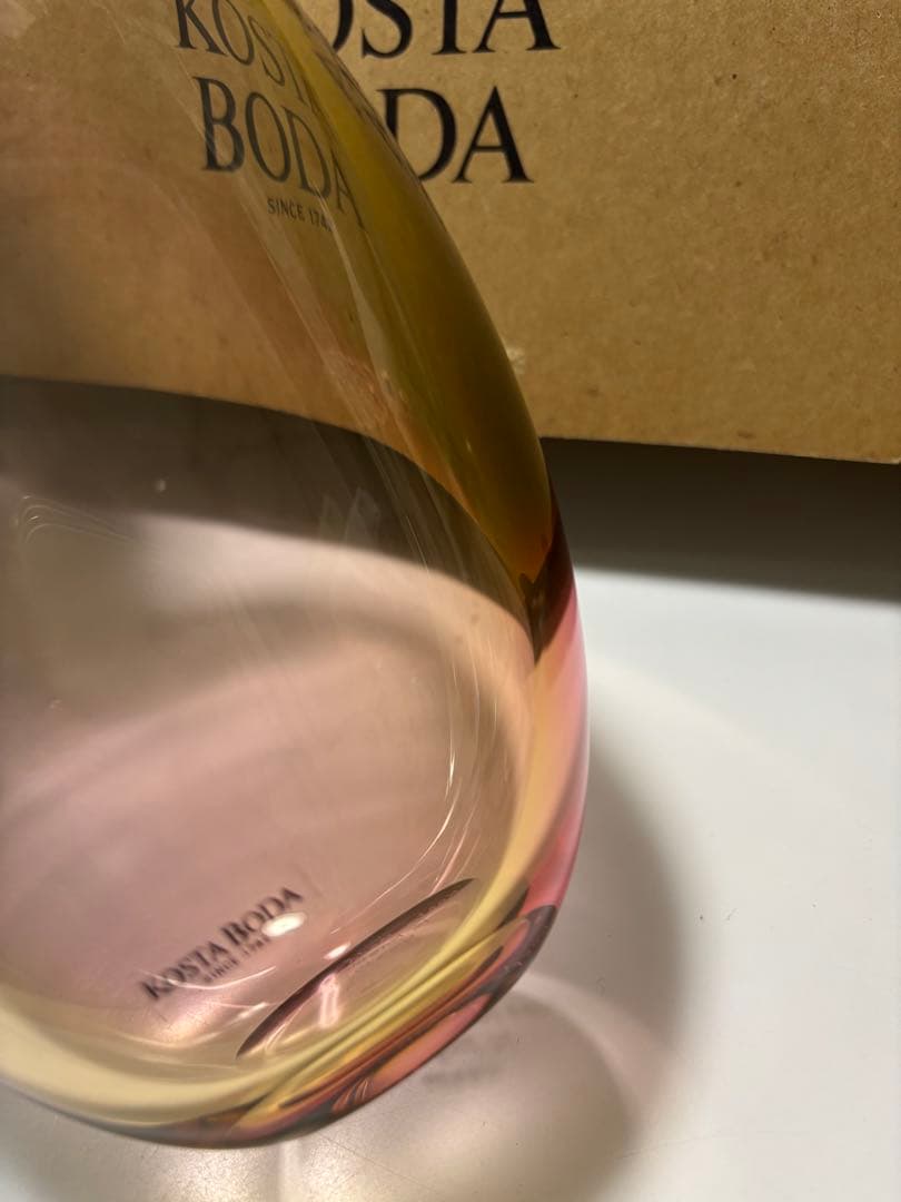 kiri様　コスタボタ　ピンクグラデーションガラスボトル