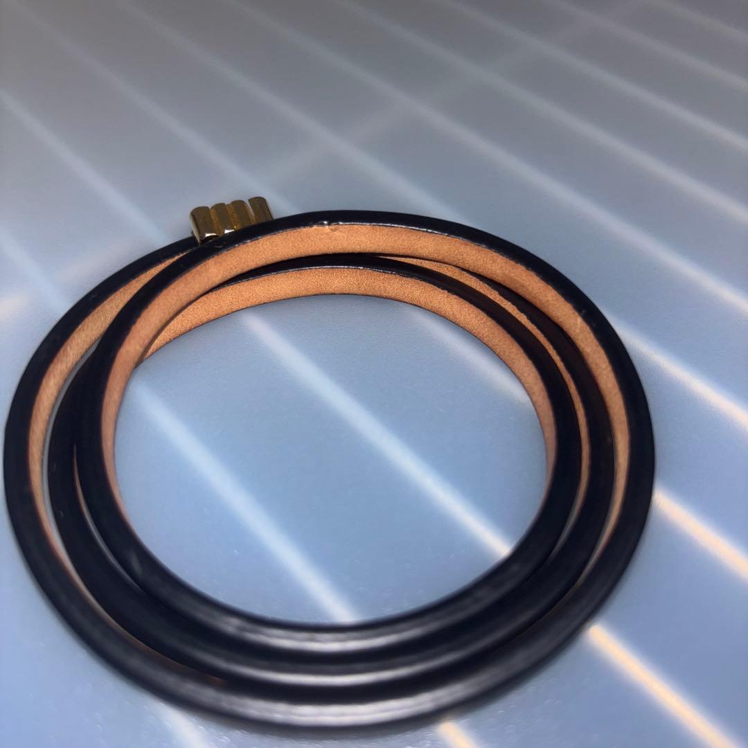 LOEWE ブラックレザーバングル