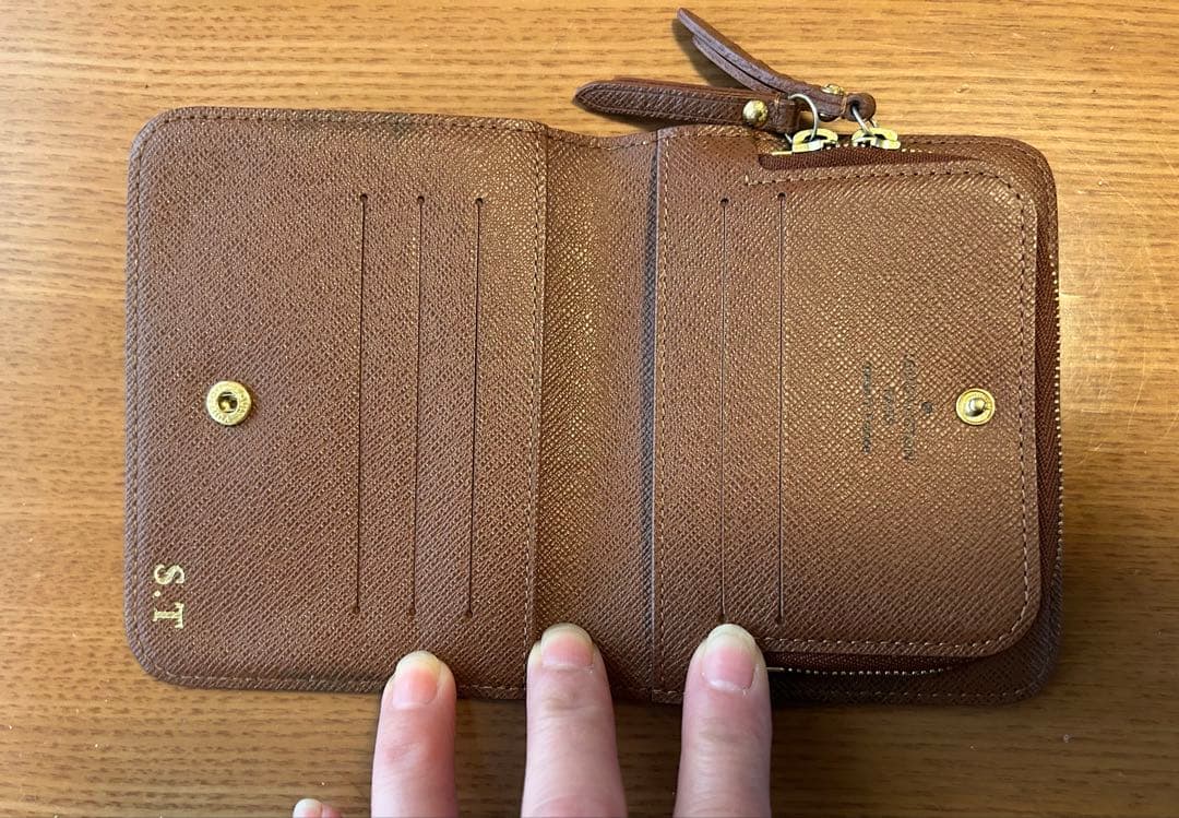 ルイヴィトン モノグラム ケース ※お札入れなし／イニシャル入り