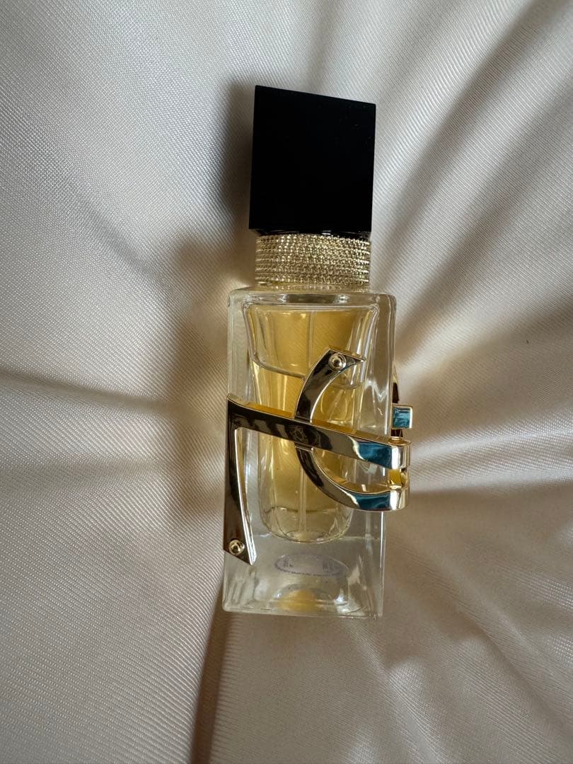 リブレ　オーデパルファム　イヴ・サンローラン　香水　未使用