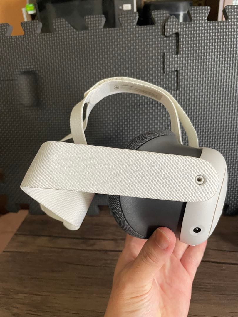 美品　メタクエスト 128G BOBOマウントディスプレイとは付属バッテリー付