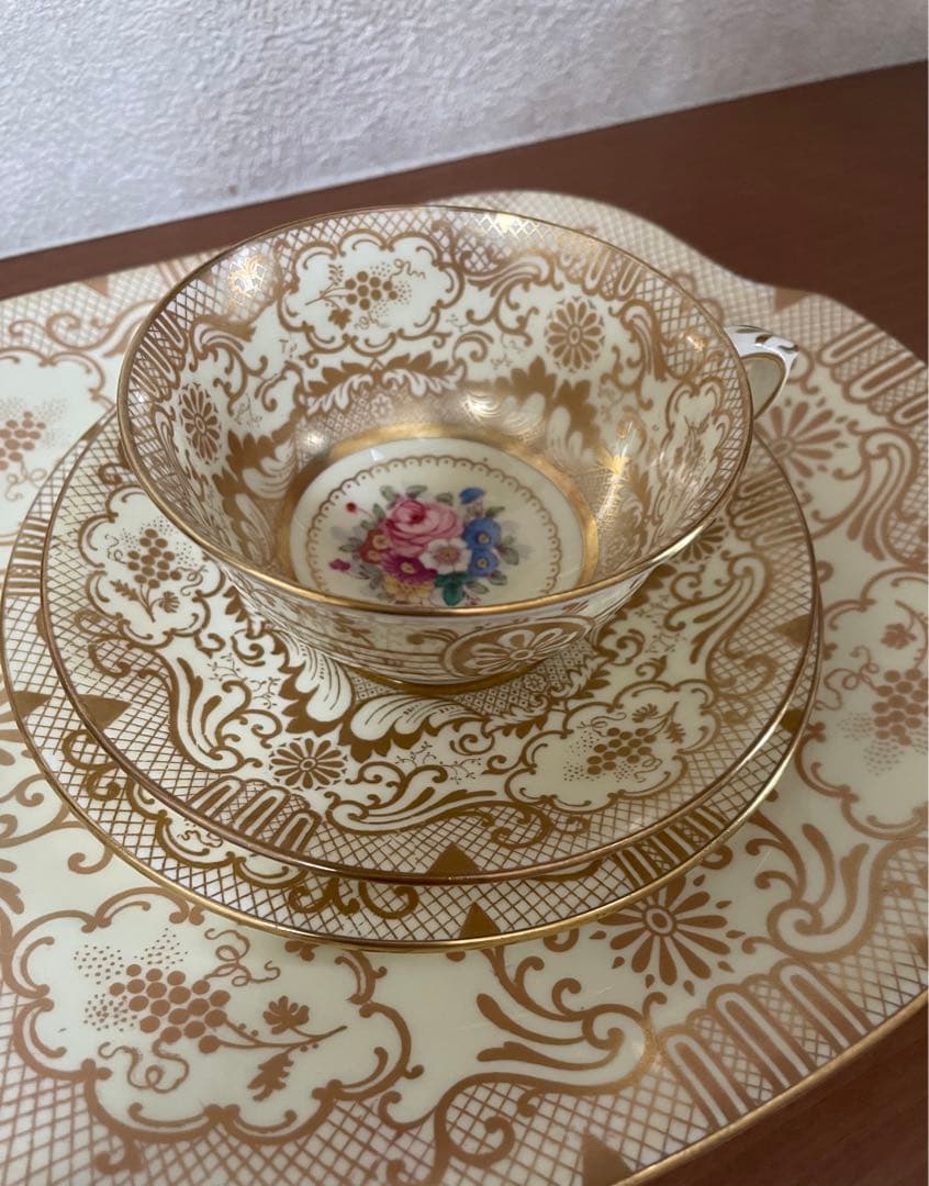 ⬇️《希少》　アンティーク　⭐︎ カップ&ソーサー ４点