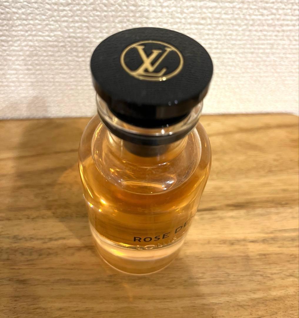 【美品】【即日発送】ヴィトン ローズ デ ヴァン 100ml 香水　ほぼ未使用