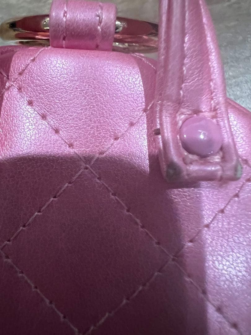 りんごマイメロディ ミニポーチとシャネルバッグ