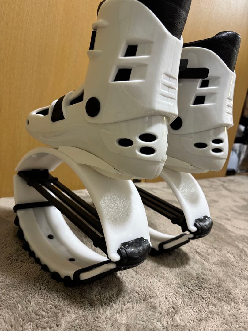 ジャンピングシューズ　カンガルージャンプ　フィットネス