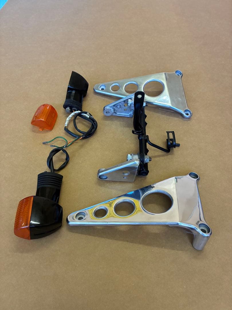 送料込み　CBR400F 1型　ライトステー　ウィンカー　純正　当時物