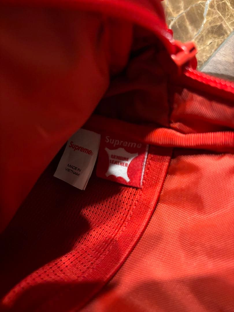 SUPREME レザー　ショルダーバッグ