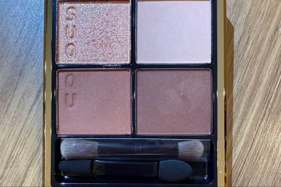 スックシグニチャーカラーアイズSO2 霜華