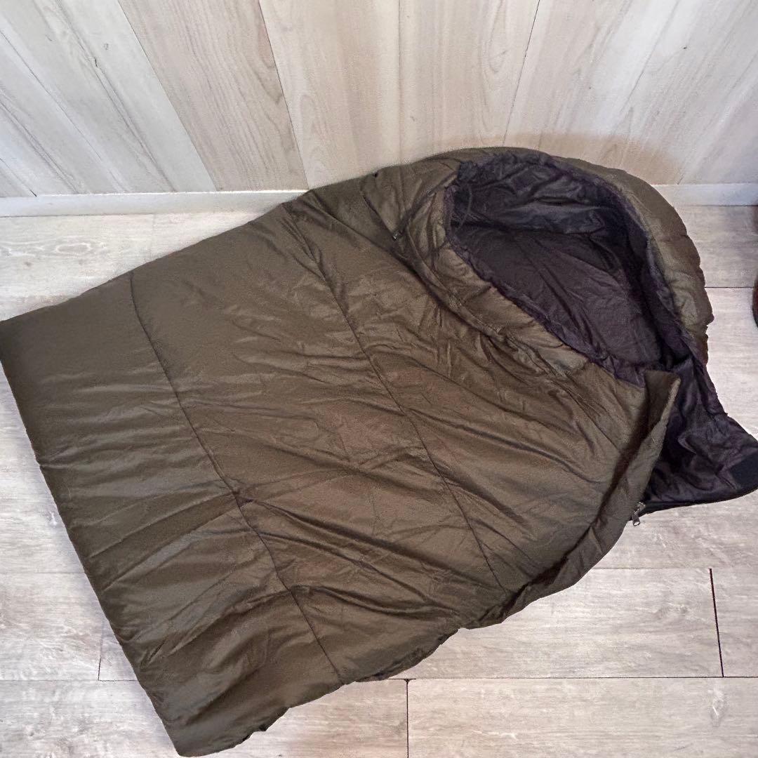 【寝袋】ナンガ VISIONPEAKS シュラフ ブラック カーキ　マミー型