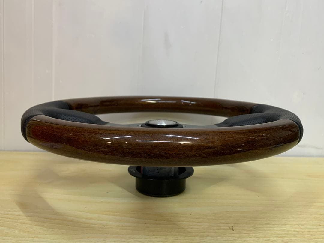 【中古】momo ウッド&レザーステアリングハンドル MM70508-14