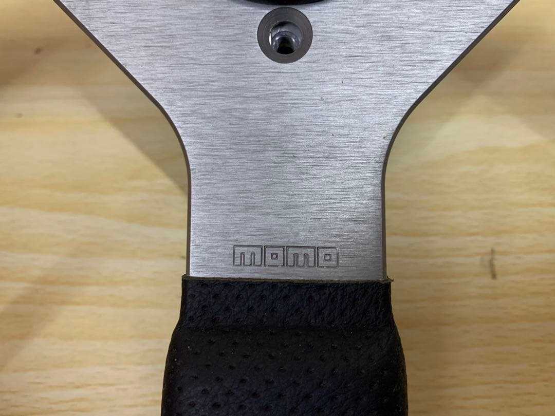 【中古】momo ウッド&レザーステアリングハンドル MM70508-14