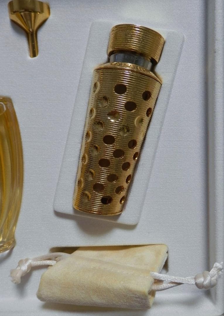 迫力の大瓶、SHALIMAR GUERLAIN EAU DE TOILETTE