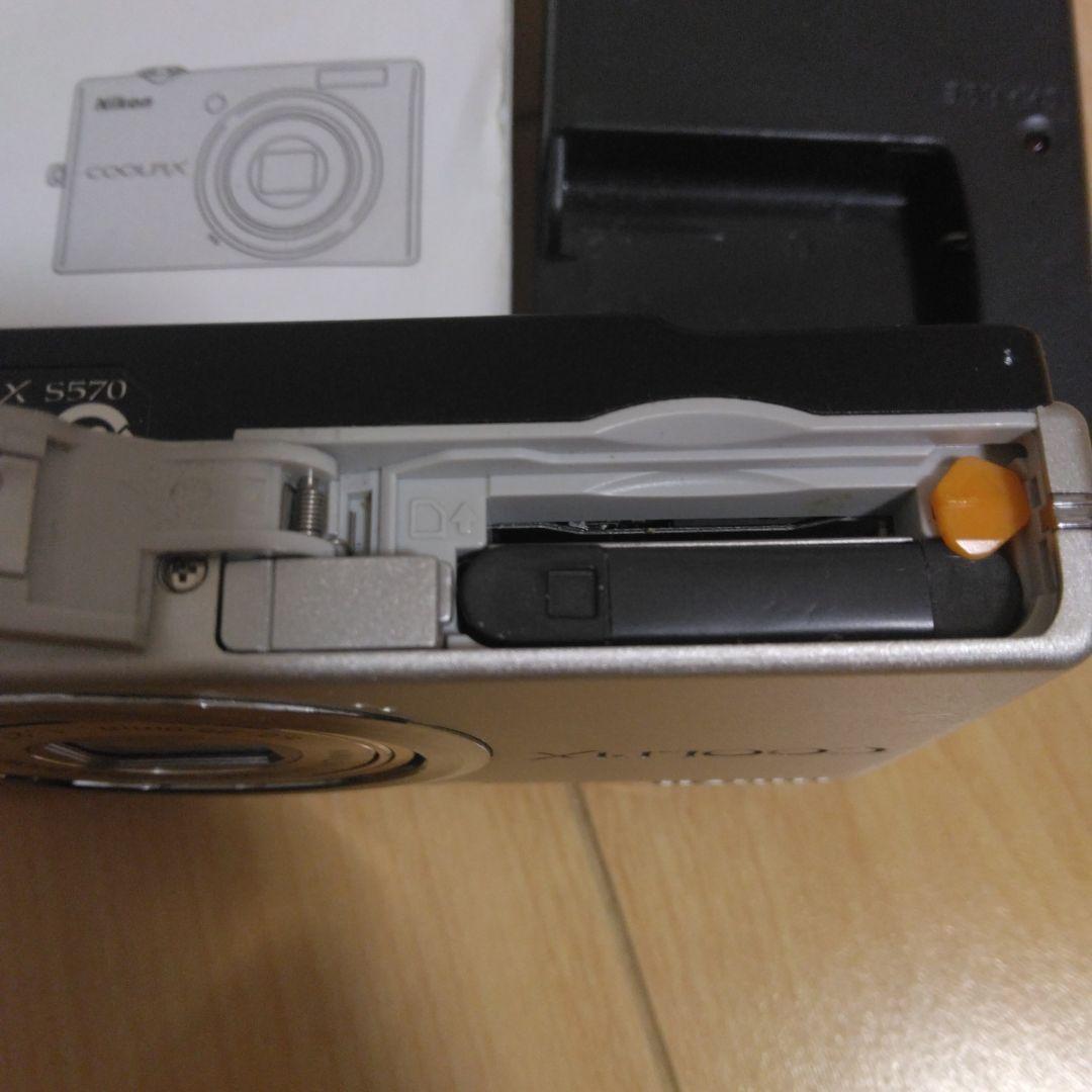 Nikon　COOLPIX　s570