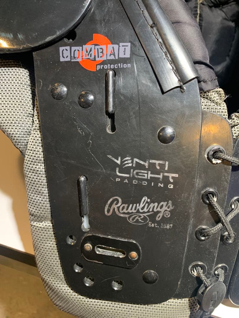 アメリカンフットボール　ローリングス　 ショルダーパッド