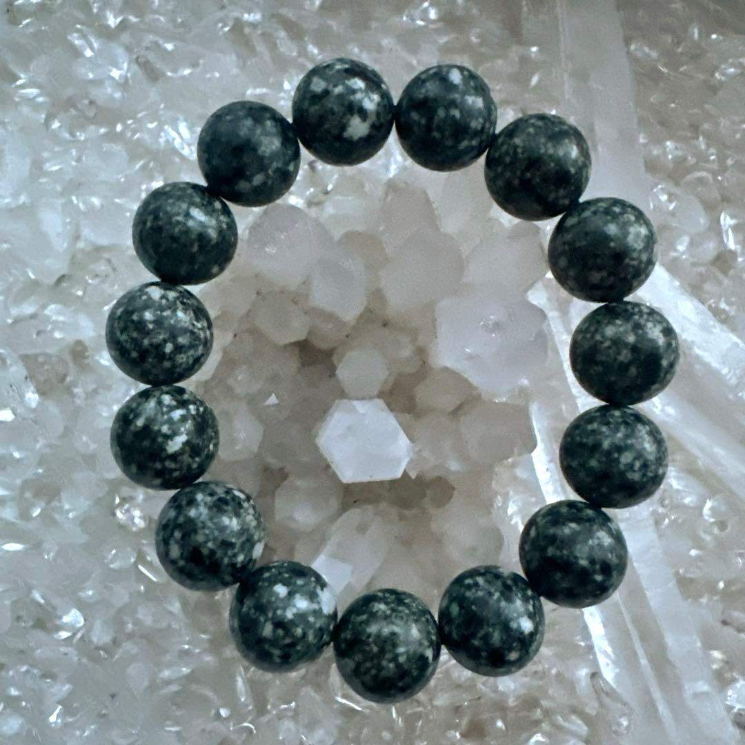 遠野霊石12mm 幸せと感謝がめぐりだす、やさしい高波動ブレスレット