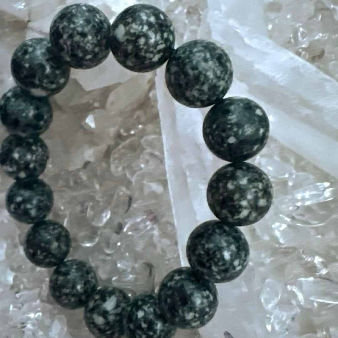 遠野霊石12mm 幸せと感謝がめぐりだす、やさしい高波動ブレスレット
