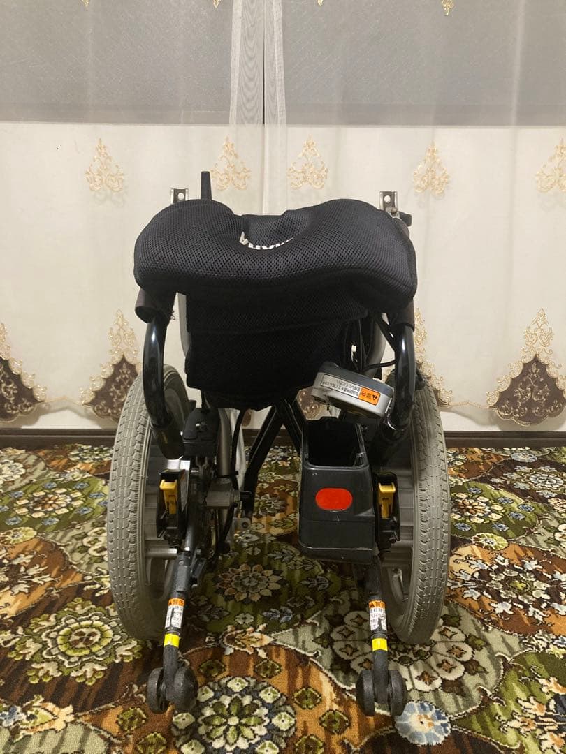 YAMAHA. 中古電動車椅子　折りたたみ可能！①
