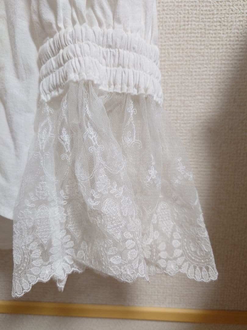 美品　ウィムガゼット　レースギャザーブラウス