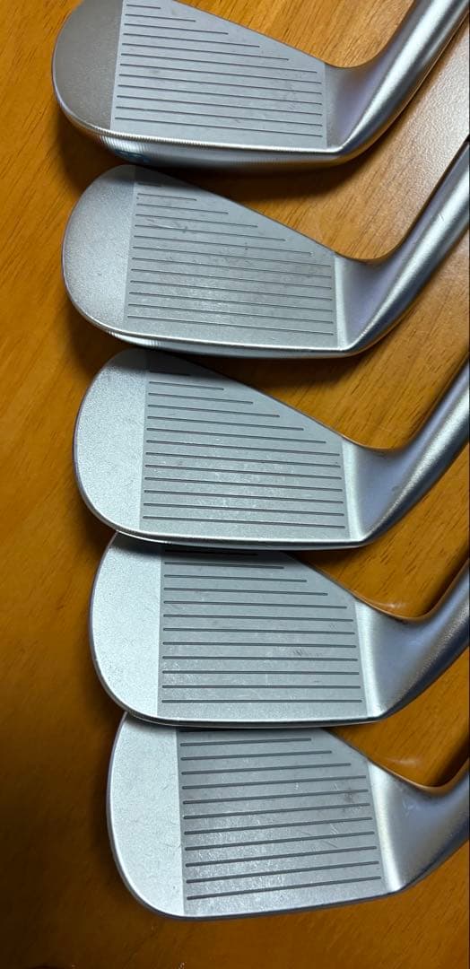 シ*ー様 美品）　jucie アイアン　6-P ダイナミックゴールドMID115