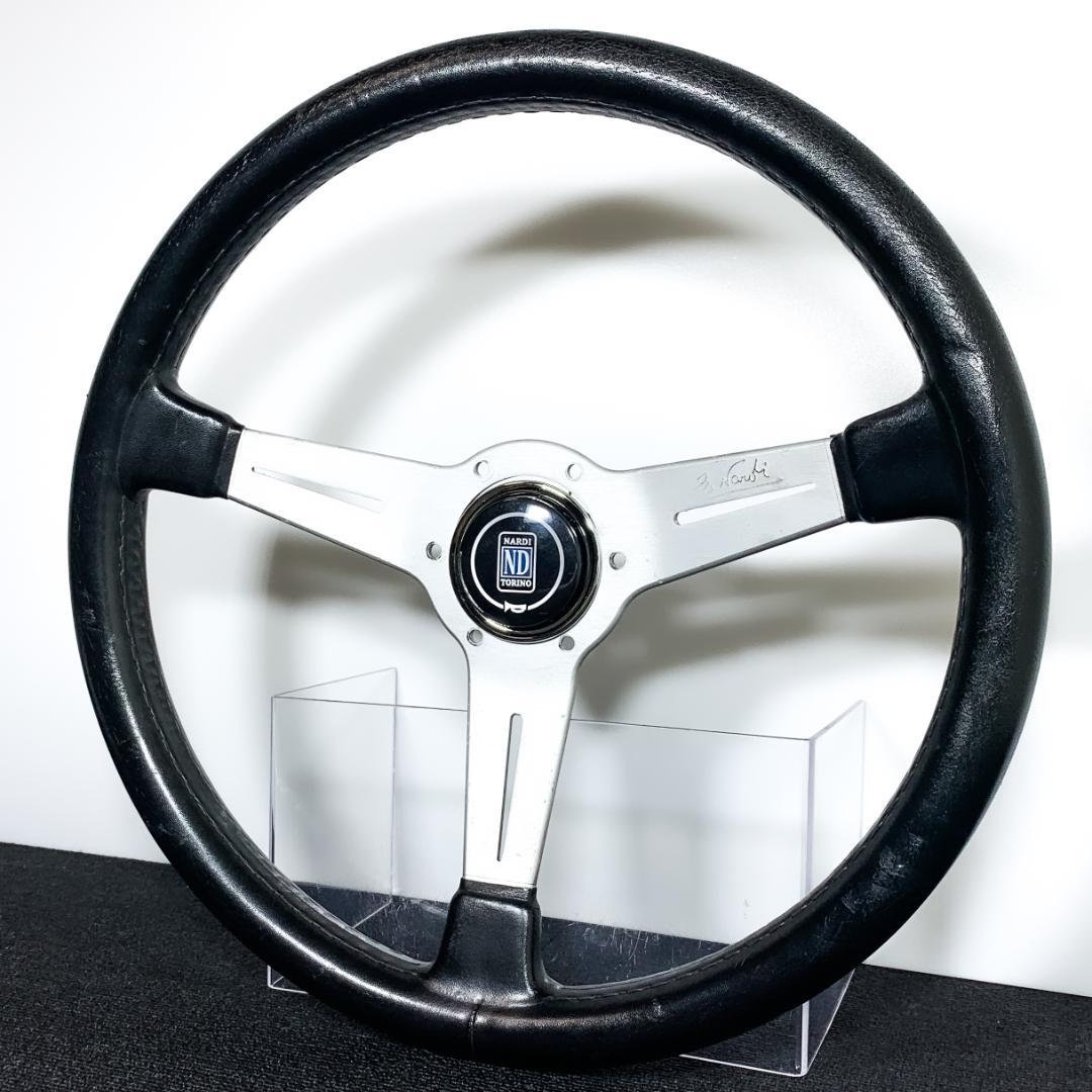 ナルディ クラシック シルバー レザーステアリング 36φ FET 正規品