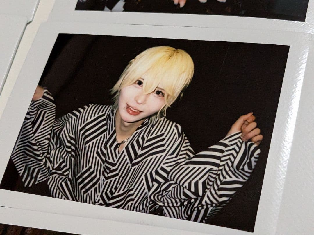 Poltergeist てん ピンチェキ ① メン地下