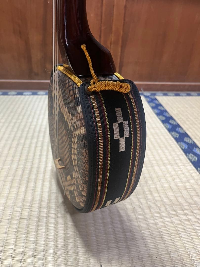 三線 人工皮　ストラップ付き　美品