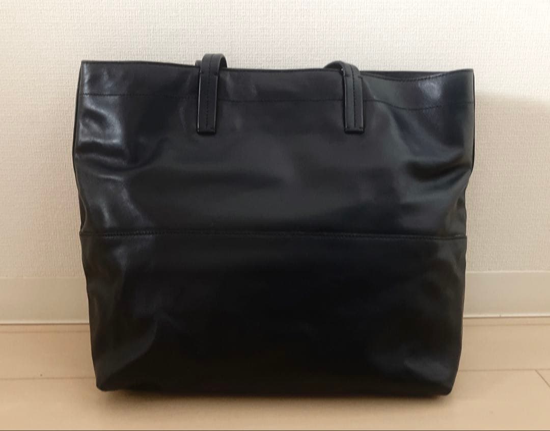 MIU MIU ネイビー本革トートバッグ