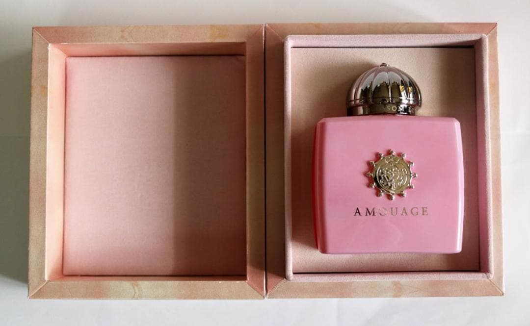 ❤️AMOUAGE BLOSSOM LOVE❤️美しい❤️チェリーアーモンドバニラ