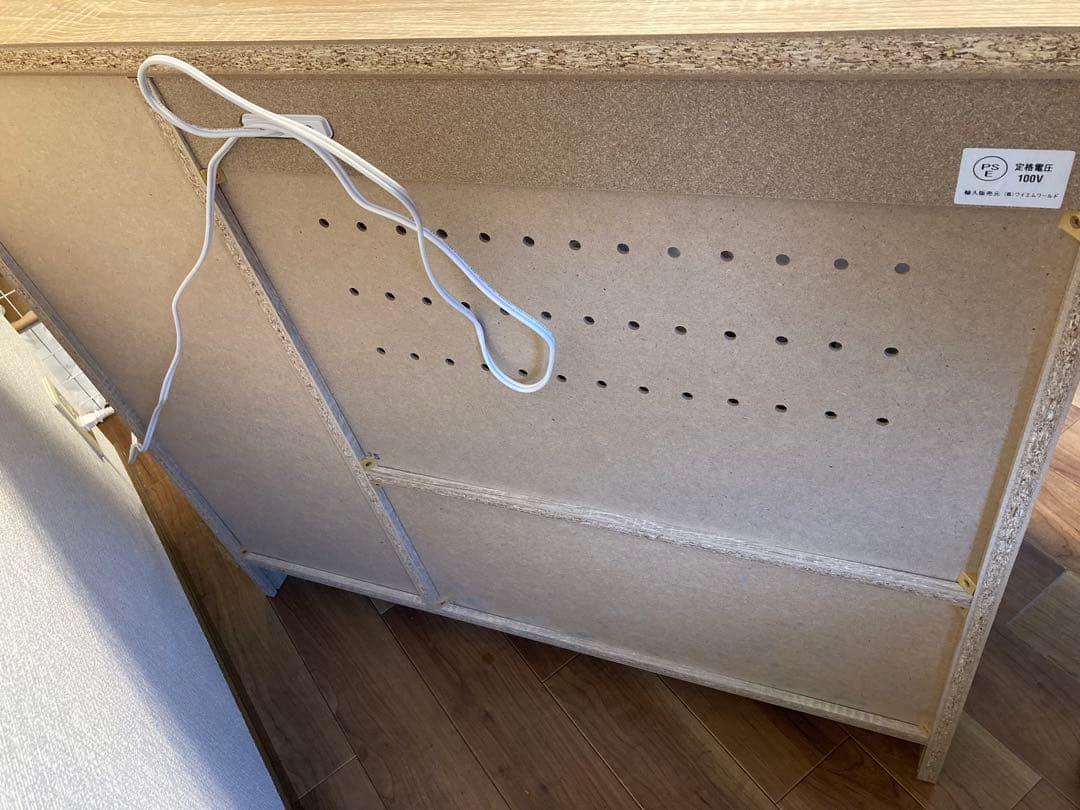 食器棚 ガラス扉コンセント付き