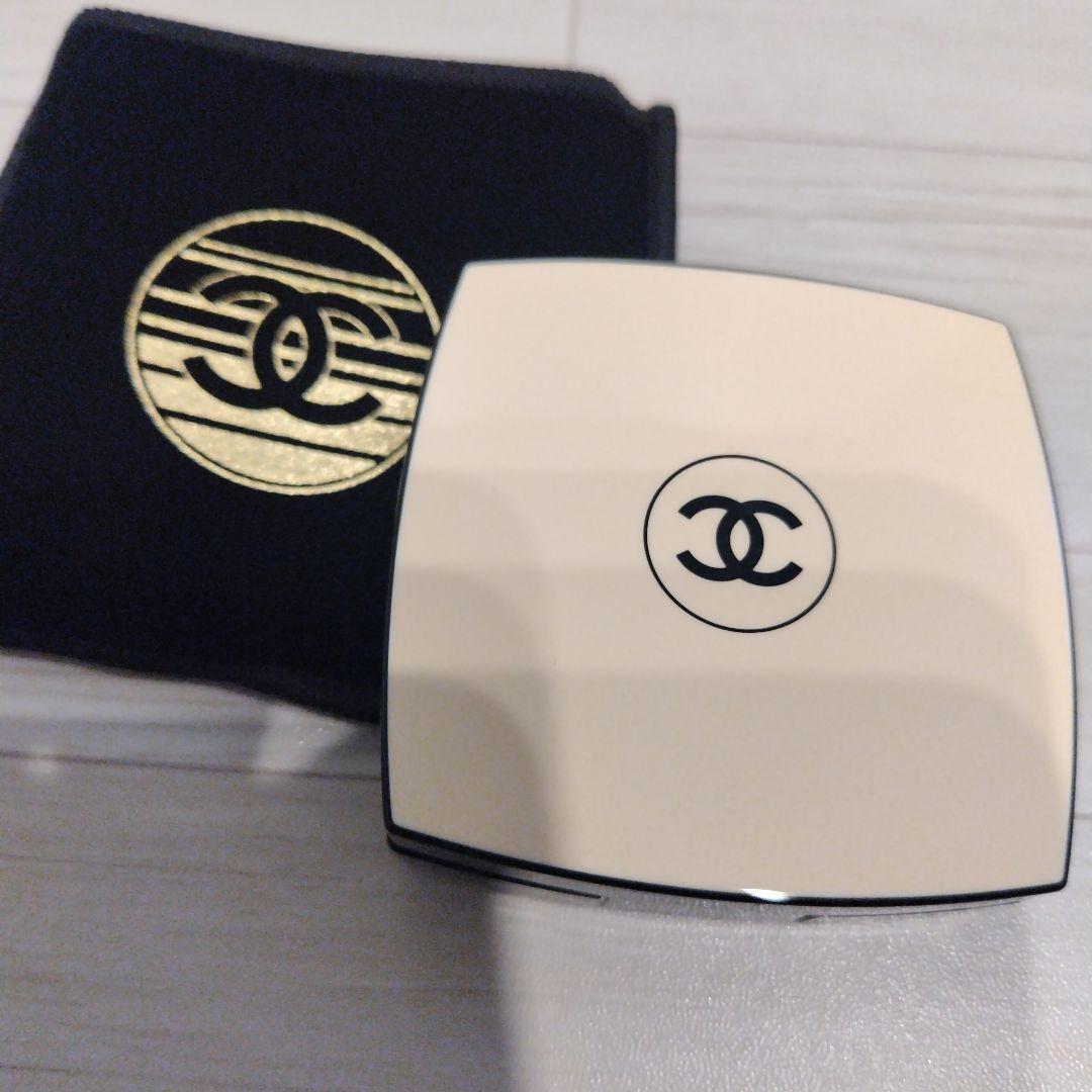 限定！シャネル　レ ベージュ ヘルシー ゴールデン グロウ パウダー