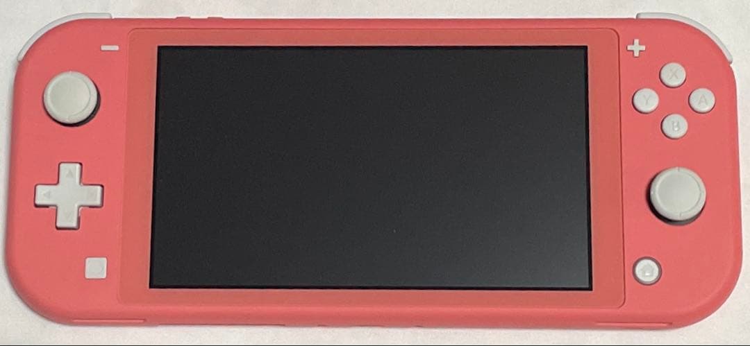 極美品　任天堂　スイッチライト　コーラル