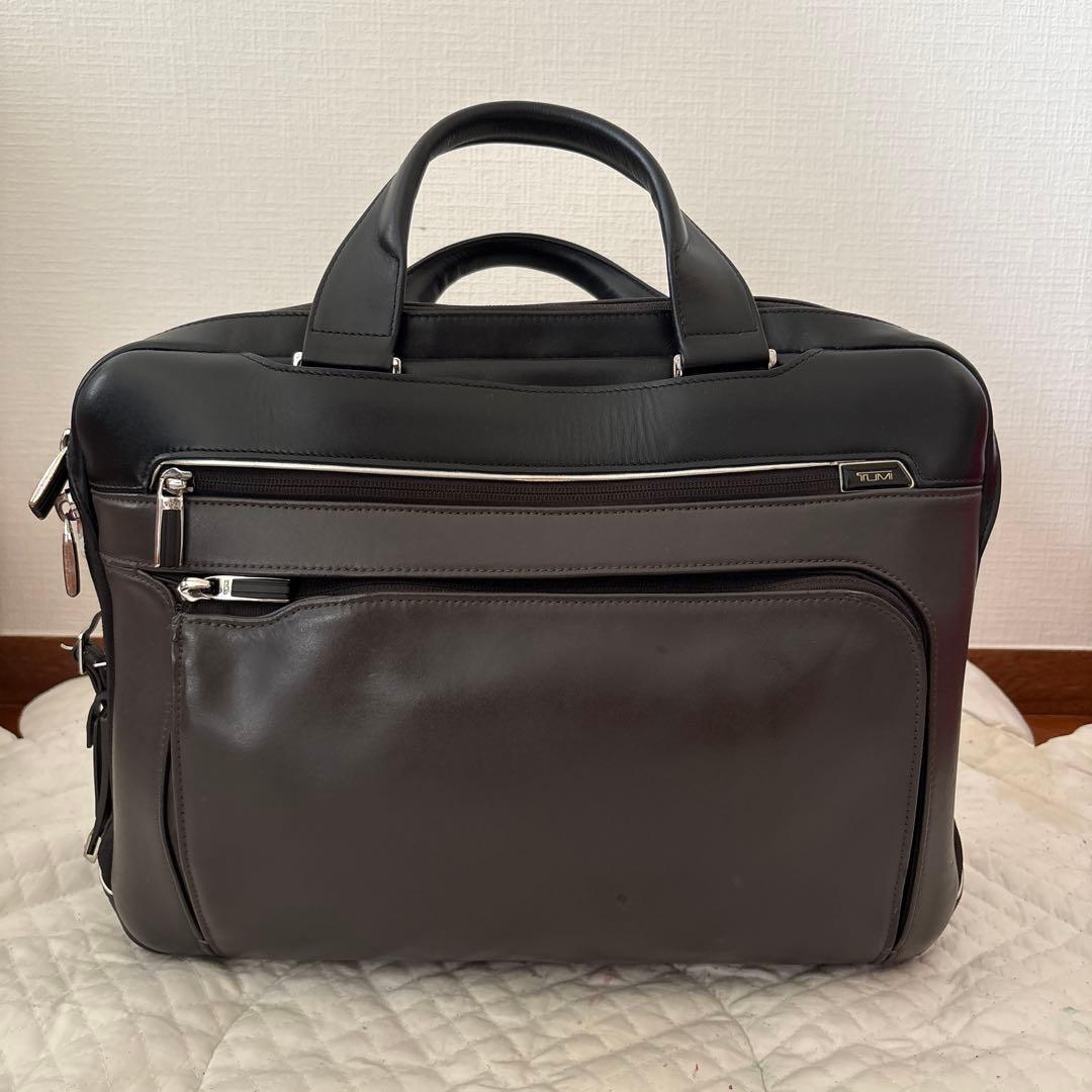 た*た様 TUMI ビジネスバッグ メンズ レザー