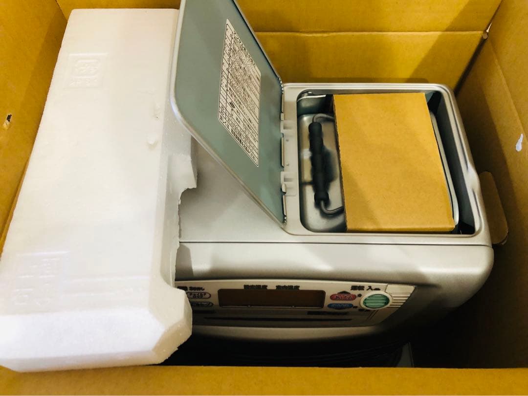 【新品、未使用】トヨトミ LC-L347 (クリスタルシルバー)