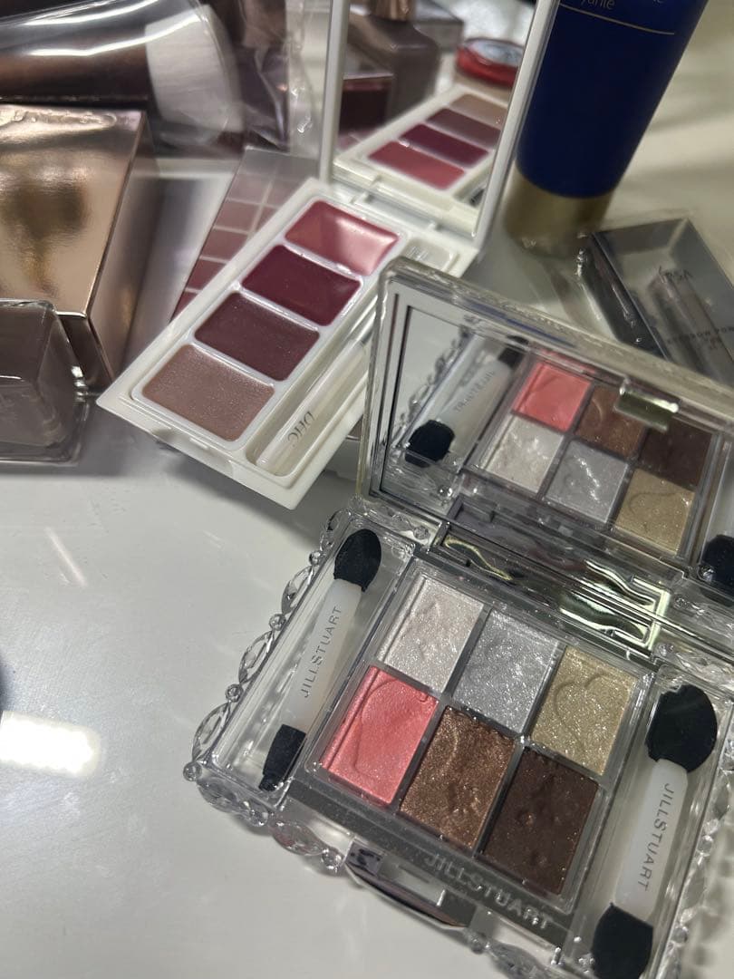 デパコス コスメ まとめ売り ルナソル イヴサンローラン ランコム　新品あり