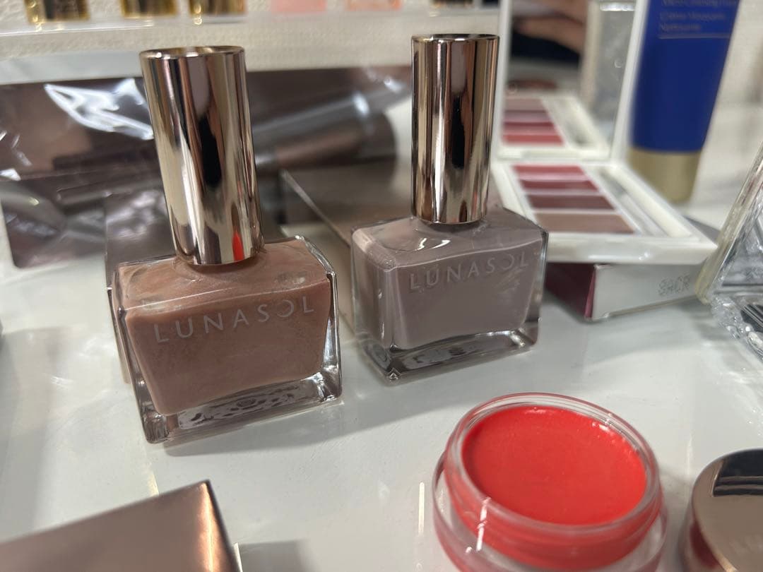 デパコス コスメ まとめ売り ルナソル イヴサンローラン ランコム　新品あり