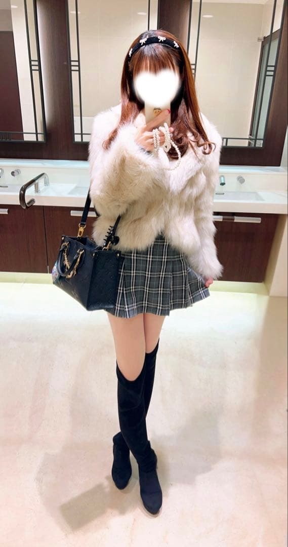 Pinky&Dianne ホワイトファーショートコート 38 ジャンク品