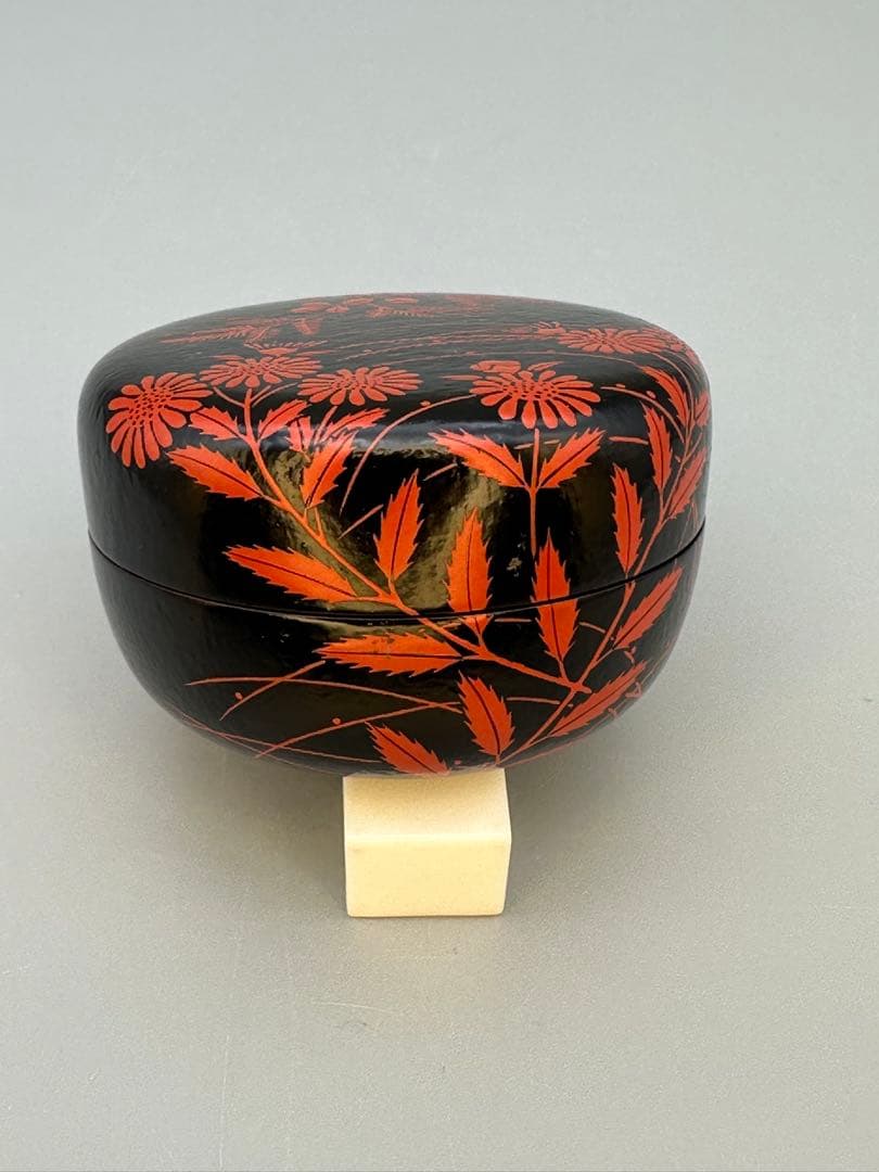 茶道具　香合　鈴木光入　秋草蒔絵